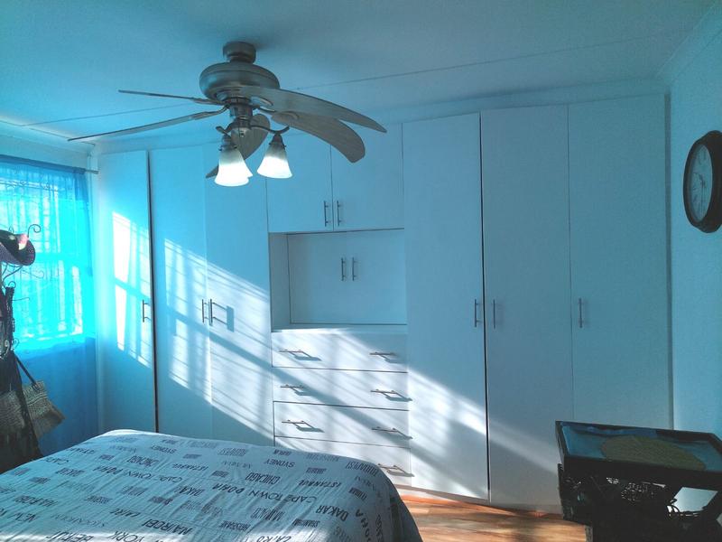 2 Bedroom Property for Sale in Portlands Western Cape
